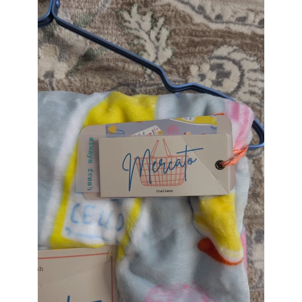 Mercato Throw Blanket 60x70